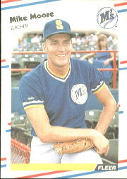 1988 Fleer Baseball Cards      379     Mike Moore